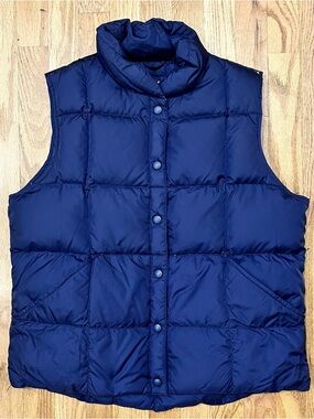 Lands' End Women's Navy Snap Up Goose Down Quilted Puffer Vest M 10-12.
Packable
